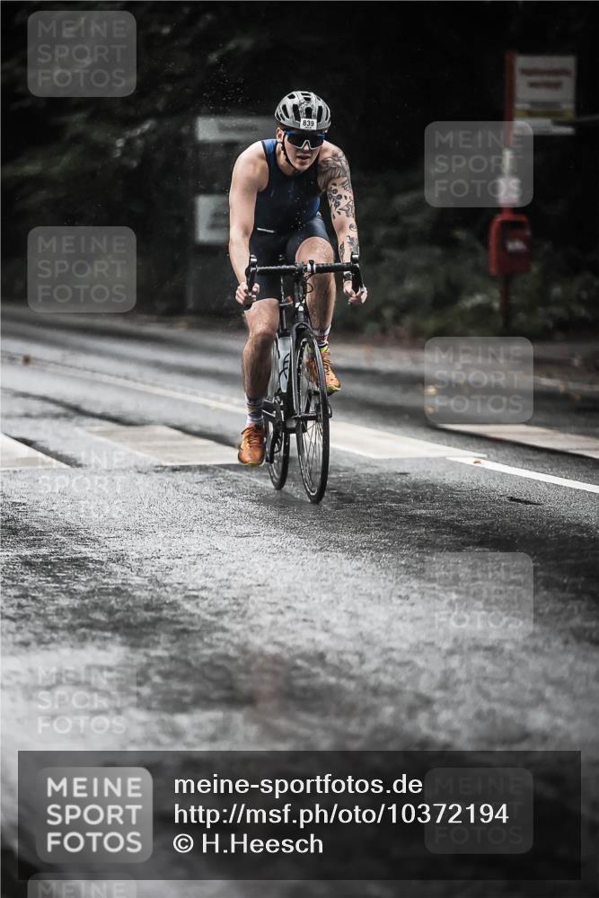 13.09.2026 - Stadtparktriathlon H.Heesch http://msf.ph/oto/10372194 13.09.2026 12:07:40 Radfahren 832, 839, 960, 983, 1026, 1054 meine-sportfotos.de