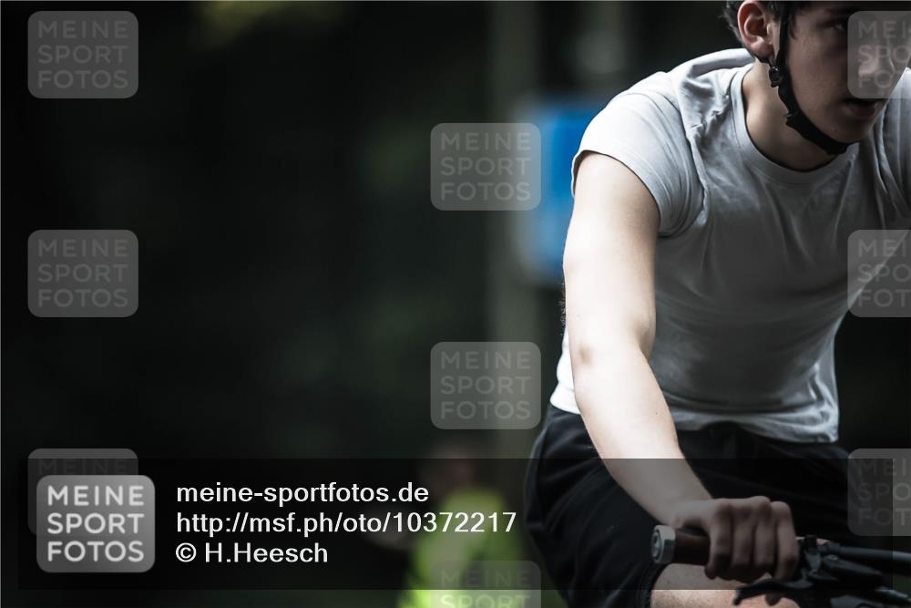 13.09.2026 - Stadtparktriathlon H.Heesch http://msf.ph/oto/10372217 13.09.2026 10:21:54 Radfahren 214, 234, 332, 342, 371, 422 meine-sportfotos.de