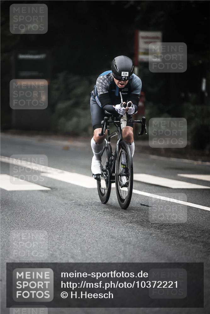 13.09.2026 - Stadtparktriathlon H.Heesch http://msf.ph/oto/10372221 13.09.2026 10:21:57 Radfahren 234, 332, 342, 371, 422 meine-sportfotos.de
