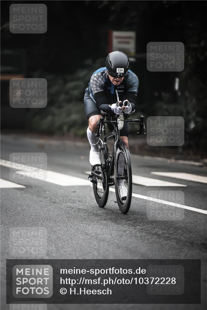 13.09.2026 - Stadtparktriathlon H.Heesch http://msf.ph/oto/10372228 13.09.2026 10:21:57 Radfahren 234, 332, 342, 371, 422 meine-sportfotos.de