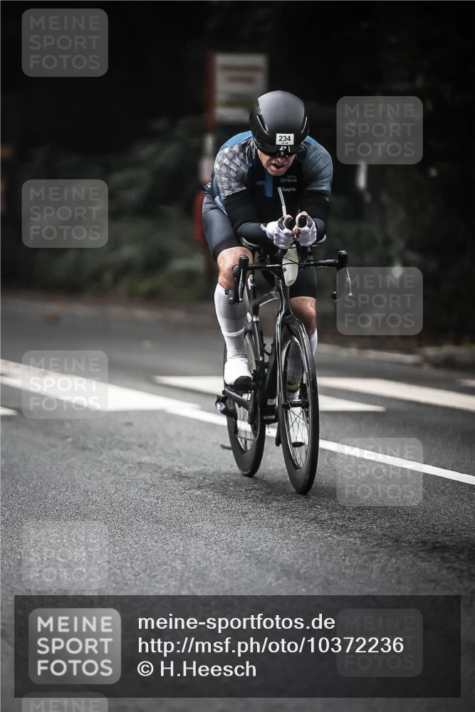 13.09.2026 - Stadtparktriathlon H.Heesch http://msf.ph/oto/10372236 13.09.2026 10:21:57 Radfahren 234, 332, 342, 371, 422 meine-sportfotos.de