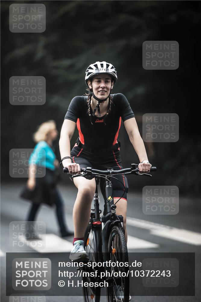 13.09.2026 - Stadtparktriathlon H.Heesch http://msf.ph/oto/10372243 13.09.2026 10:21:58 Radfahren 234, 332, 342, 371, 449 meine-sportfotos.de