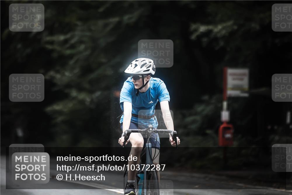 13.09.2026 - Stadtparktriathlon H.Heesch http://msf.ph/oto/10372287 13.09.2026 13:27:27 Radfahren 1325, 1357, 1429, 1471 meine-sportfotos.de