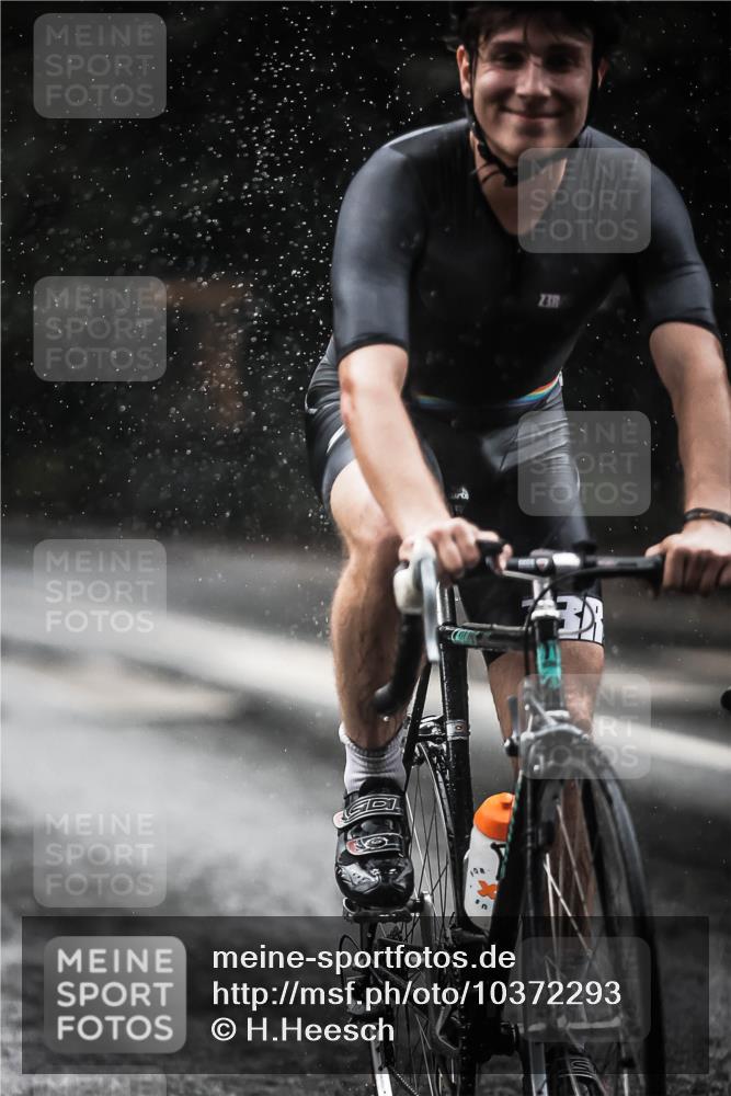 13.09.2026 - Stadtparktriathlon H.Heesch http://msf.ph/oto/10372293 13.09.2026 12:07:50 Radfahren 870, 878, 960, 1017, 1021, 1040 meine-sportfotos.de