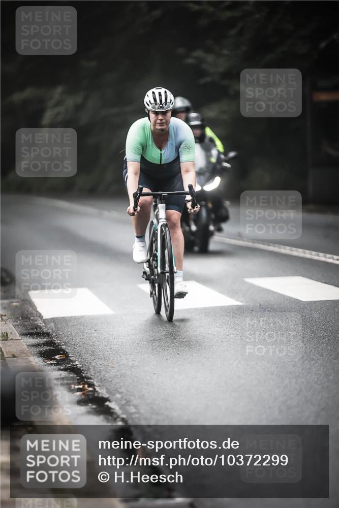 13.09.2026 - Stadtparktriathlon H.Heesch http://msf.ph/oto/10372299 13.09.2026 10:22:03 Radfahren 234, 371, 449 meine-sportfotos.de