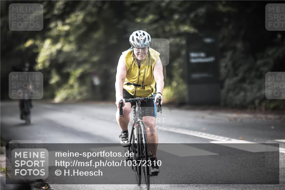 13.09.2026 - Stadtparktriathlon H.Heesch http://msf.ph/oto/10372310 13.09.2026 10:52:03 Radfahren 456, 482, 544, 777 meine-sportfotos.de