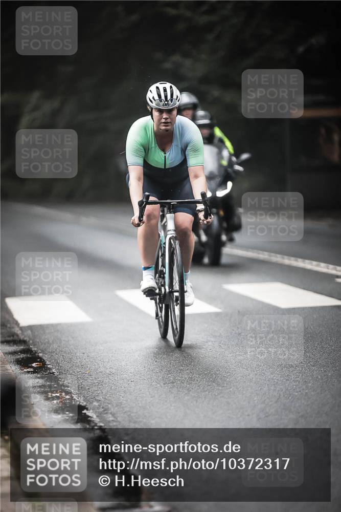 13.09.2026 - Stadtparktriathlon H.Heesch http://msf.ph/oto/10372317 13.09.2026 10:22:04 Radfahren 252, 371, 449 meine-sportfotos.de