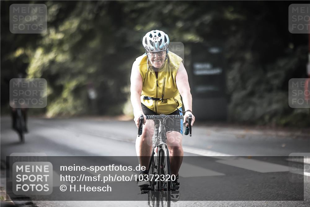 13.09.2026 - Stadtparktriathlon H.Heesch http://msf.ph/oto/10372320 13.09.2026 10:52:03 Radfahren 456, 482, 544, 777 meine-sportfotos.de