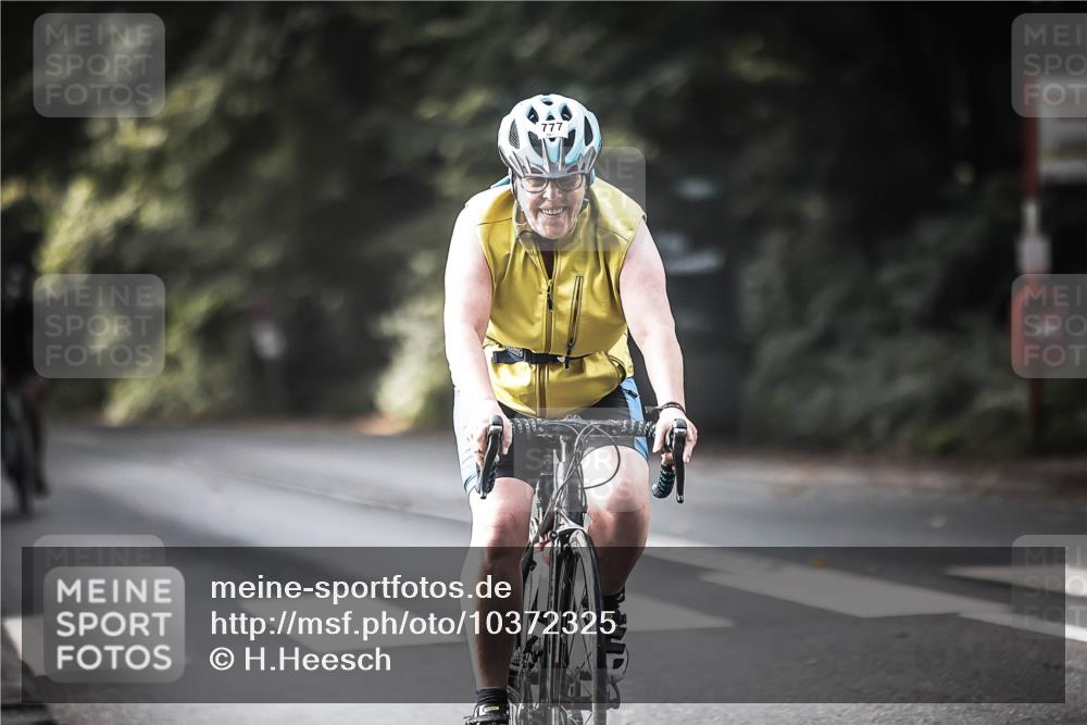 13.09.2026 - Stadtparktriathlon H.Heesch http://msf.ph/oto/10372325 13.09.2026 10:52:03 Radfahren 456, 482, 544, 777 meine-sportfotos.de