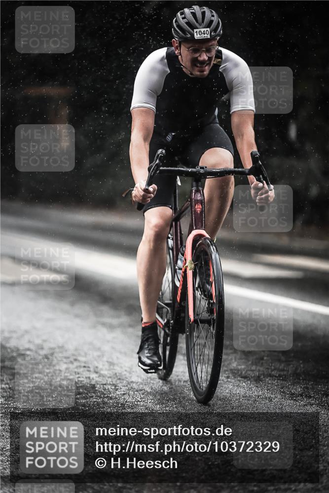 13.09.2026 - Stadtparktriathlon H.Heesch http://msf.ph/oto/10372329 13.09.2026 12:07:53 Radfahren 866, 870, 878, 985, 1017, 1021, 1022, 1040 meine-sportfotos.de