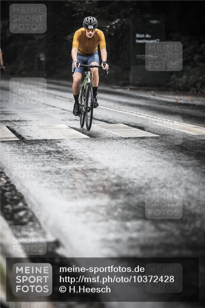 13.09.2026 - Stadtparktriathlon H.Heesch http://msf.ph/oto/10372428 13.09.2026 12:07:59 Radfahren 829, 866, 985, 1017, 1021, 1022, 1068 meine-sportfotos.de