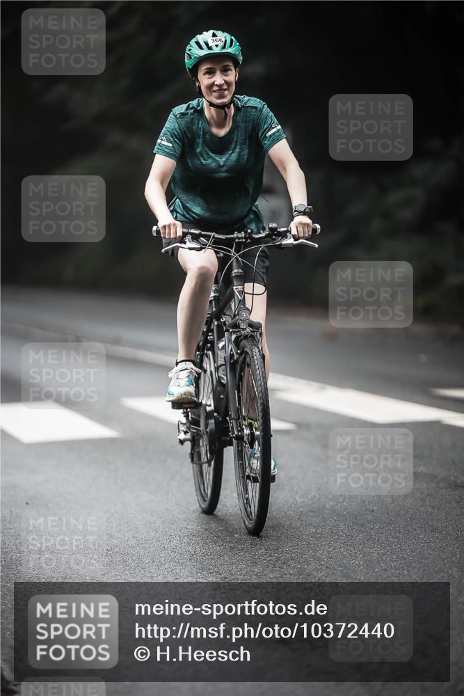 13.09.2026 - Stadtparktriathlon H.Heesch http://msf.ph/oto/10372440 13.09.2026 10:22:12 Radfahren 252, 366 meine-sportfotos.de