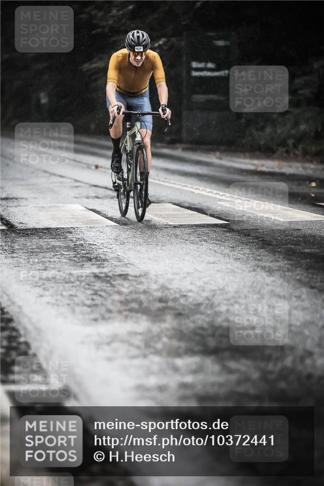 13.09.2026 - Stadtparktriathlon H.Heesch http://msf.ph/oto/10372441 13.09.2026 12:08:00 Radfahren 829, 866, 985, 1017, 1021, 1022, 1068 meine-sportfotos.de