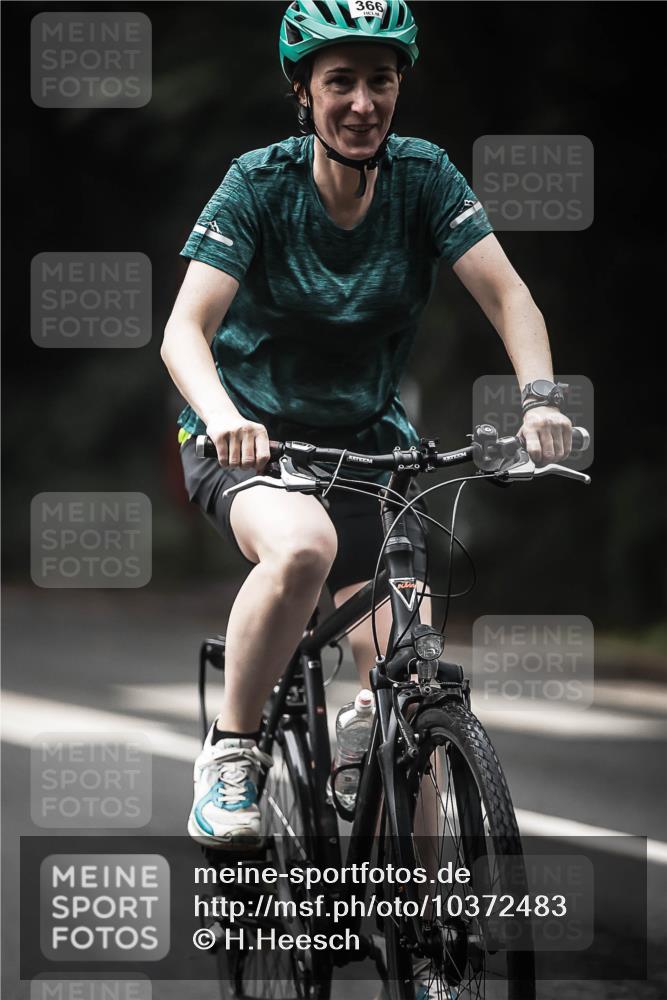 13.09.2026 - Stadtparktriathlon H.Heesch http://msf.ph/oto/10372483 13.09.2026 10:22:13 Radfahren 232, 252, 366 meine-sportfotos.de