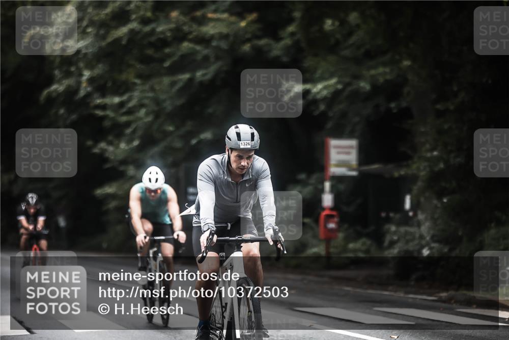 13.09.2026 - Stadtparktriathlon H.Heesch http://msf.ph/oto/10372503 13.09.2026 13:27:49 Radfahren 1322, 1323, 1326, 1397, 1401, 1505 meine-sportfotos.de