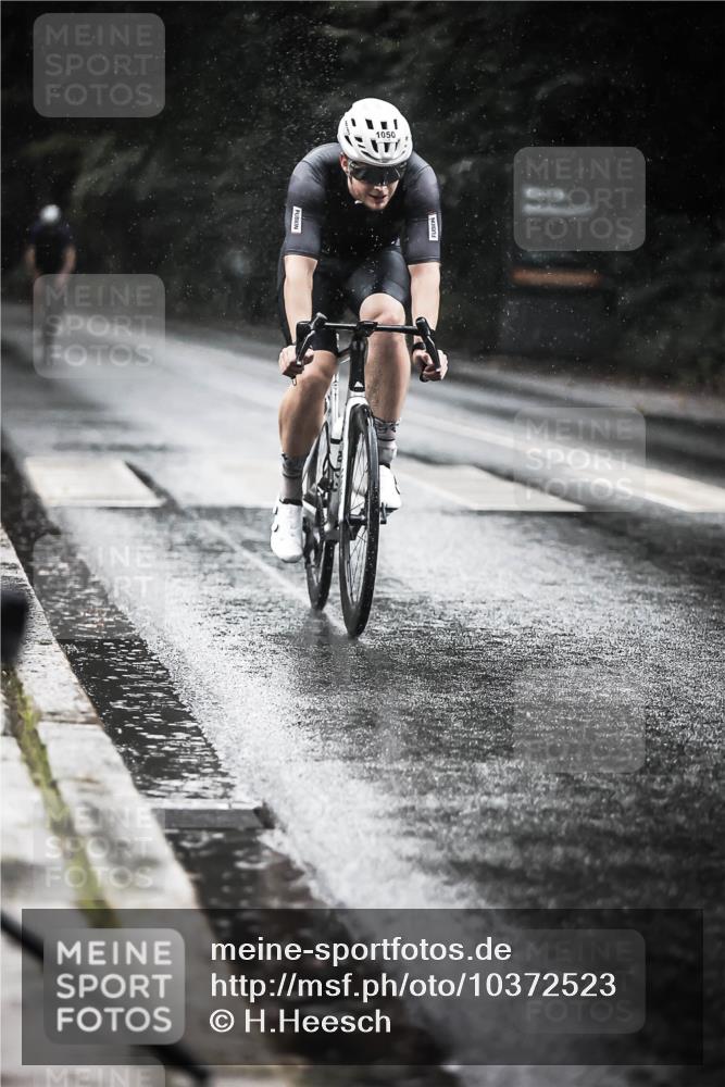 13.09.2026 - Stadtparktriathlon H.Heesch http://msf.ph/oto/10372523 13.09.2026 12:08:17 Radfahren 1006, 1050 meine-sportfotos.de