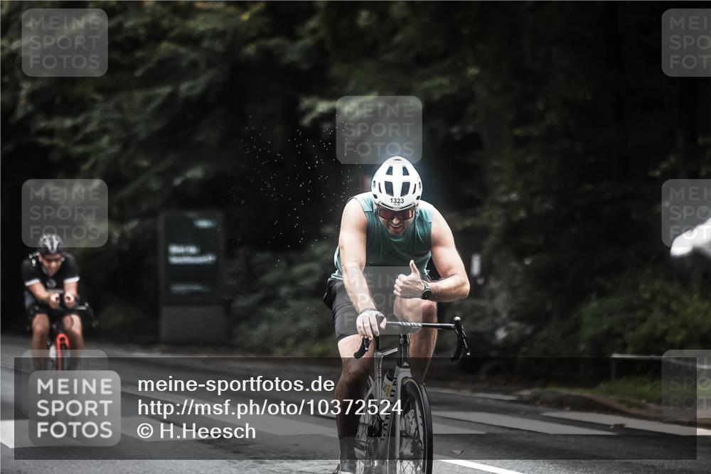 13.09.2026 - Stadtparktriathlon H.Heesch http://msf.ph/oto/10372524 13.09.2026 13:27:50 Radfahren 1322, 1323, 1326, 1397, 1401, 1505 meine-sportfotos.de