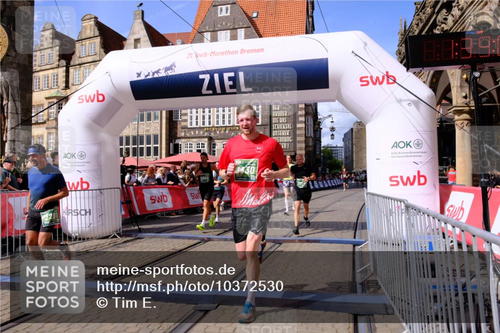 13.09.2026 - 21. swb-Marathon Bremen Tim E. http://msf.ph/oto/10372530 13.09.2026 13:09:30 Ziel 1241, 2287, 2291, 2909, 3197, 4895, 4898, 5383, 7262, 8120, 8759, 8830, 9866, 9904, 10044 meine-sportfotos.de