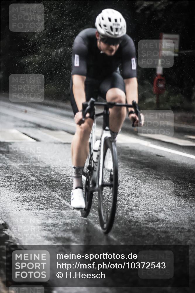 13.09.2026 - Stadtparktriathlon H.Heesch http://msf.ph/oto/10372543 13.09.2026 12:08:17 Radfahren 1006, 1050 meine-sportfotos.de