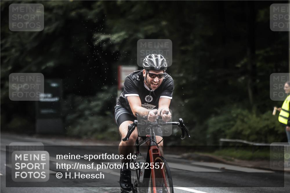 13.09.2026 - Stadtparktriathlon H.Heesch http://msf.ph/oto/10372557 13.09.2026 13:27:52 Radfahren 1322, 1323, 1326, 1397, 1401, 1460 meine-sportfotos.de
