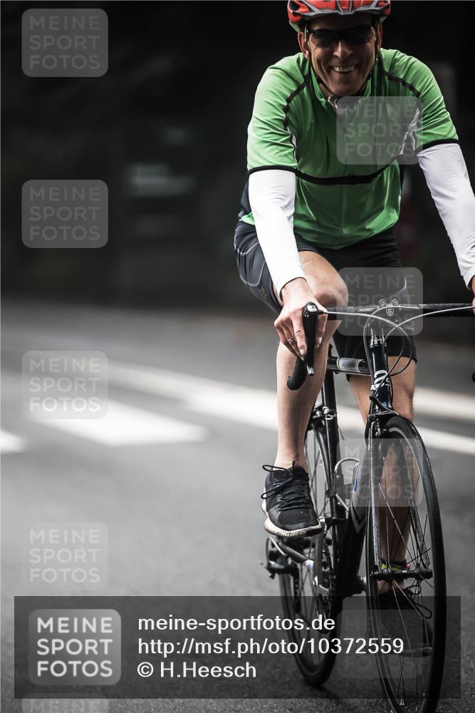 13.09.2026 - Stadtparktriathlon H.Heesch http://msf.ph/oto/10372559 13.09.2026 10:22:21 Radfahren 232, 297, 299, 302, 464 meine-sportfotos.de