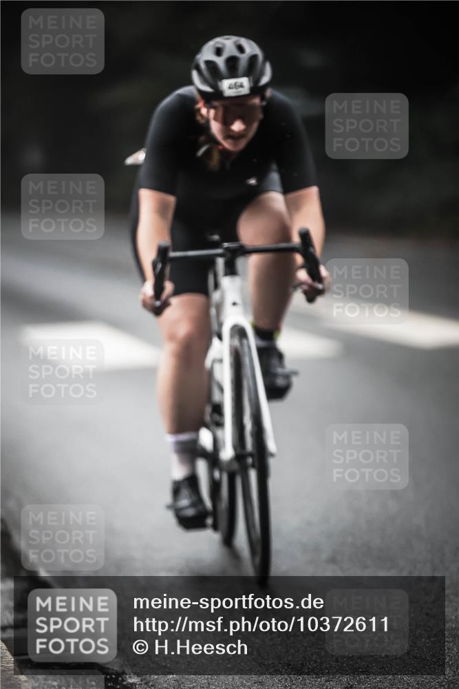 13.09.2026 - Stadtparktriathlon H.Heesch http://msf.ph/oto/10372611 13.09.2026 10:22:24 Radfahren 232, 297, 299, 302, 464 meine-sportfotos.de