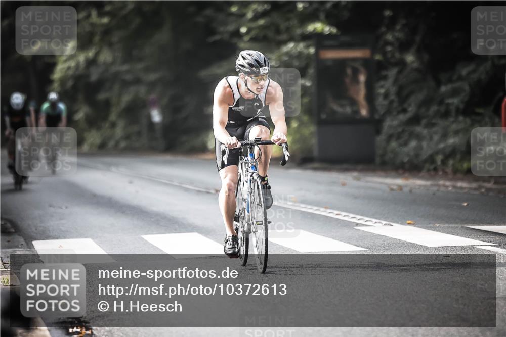 13.09.2026 - Stadtparktriathlon H.Heesch http://msf.ph/oto/10372613 13.09.2026 10:52:23 Radfahren 490, 505, 564, 568, 575, 581 meine-sportfotos.de