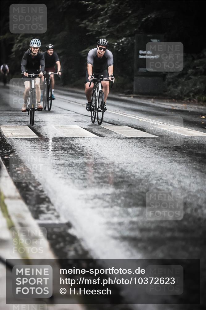 13.09.2026 - Stadtparktriathlon H.Heesch http://msf.ph/oto/10372623 13.09.2026 12:08:27 Radfahren 761, 961, 969, 1058 meine-sportfotos.de