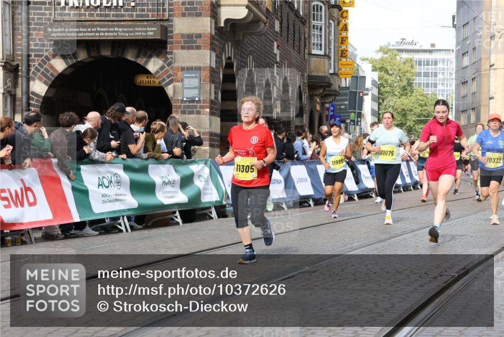 13.09.2026 - 21. swb-Marathon Bremen Strokosch-Dieckow http://msf.ph/oto/10372626 13.09.2026 11:01:47 Ziel 10181, 10251, 10560, 10647, 10648, 10678, 11324, 11459, 11467, 11550, 11551, 11666, 11788, 11796, 11798, 11813, 11969, 11970, 12047, 12062, 10257, 10409, 10444, 10617, 10817, 10924, 11115, 11268, 11369, 11412, 11413, 11436, 11859, 12095, 12145, 12360, 12379, 12412, 12466, 12506 meine-sportfotos.de