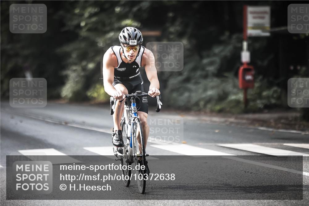 13.09.2026 - Stadtparktriathlon H.Heesch http://msf.ph/oto/10372638 13.09.2026 10:52:23 Radfahren 490, 505, 564, 568, 575, 581 meine-sportfotos.de