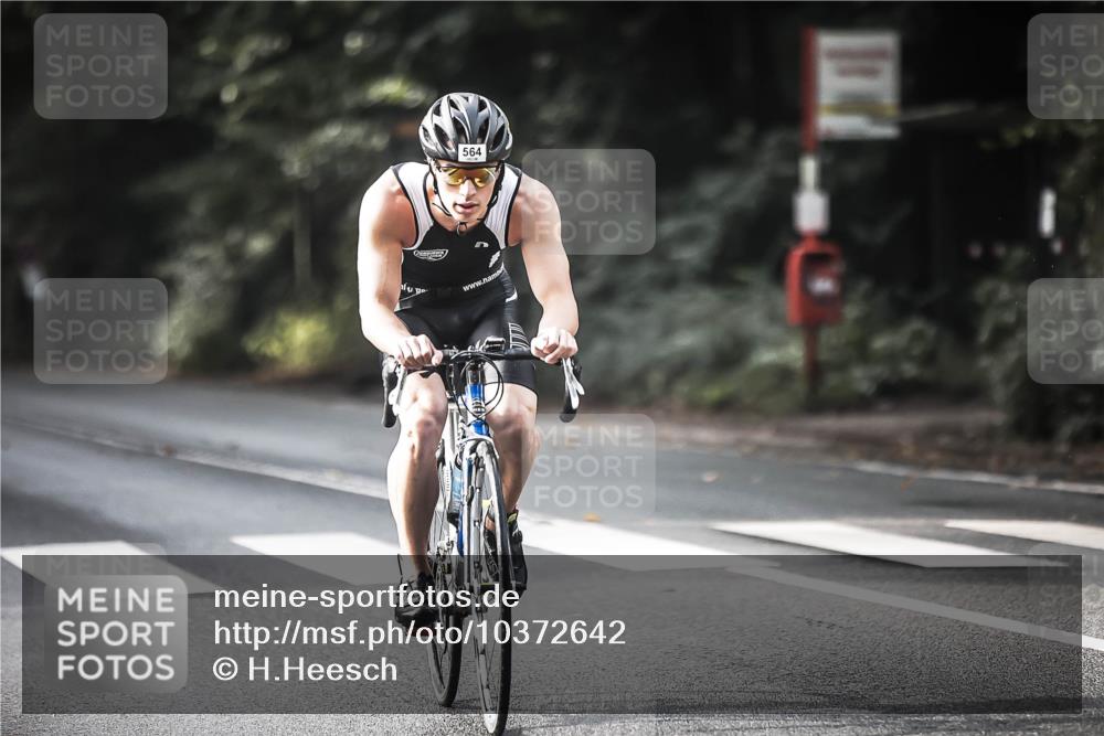 13.09.2026 - Stadtparktriathlon H.Heesch http://msf.ph/oto/10372642 13.09.2026 10:52:23 Radfahren 490, 505, 564, 568, 575, 581 meine-sportfotos.de
