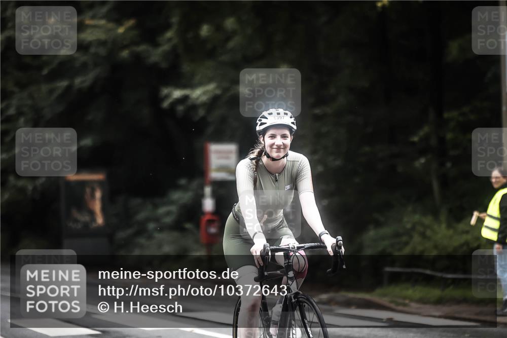 13.09.2026 - Stadtparktriathlon H.Heesch http://msf.ph/oto/10372643 13.09.2026 13:27:56 Radfahren 1322, 1323, 1348, 1397, 1401, 1460, 1521 meine-sportfotos.de