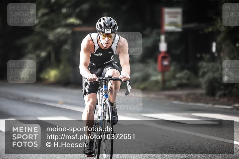13.09.2026 - Stadtparktriathlon H.Heesch http://msf.ph/oto/10372651 13.09.2026 10:52:23 Radfahren 490, 505, 564, 568, 575, 581 meine-sportfotos.de