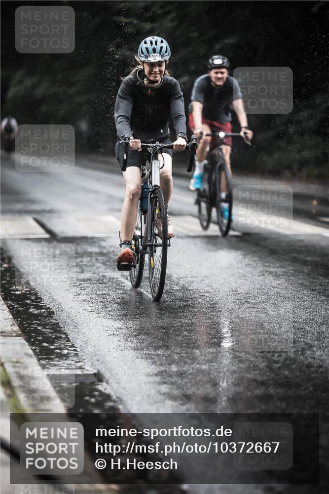13.09.2026 - Stadtparktriathlon H.Heesch http://msf.ph/oto/10372667 13.09.2026 12:08:28 Radfahren 761, 961, 966, 969, 1058 meine-sportfotos.de