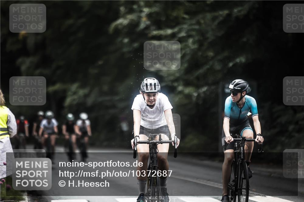 13.09.2026 - Stadtparktriathlon H.Heesch http://msf.ph/oto/10372687 13.09.2026 13:28:01 Radfahren 1334, 1347, 1348, 1355, 1364, 1397, 1448, 1460, 1521 meine-sportfotos.de