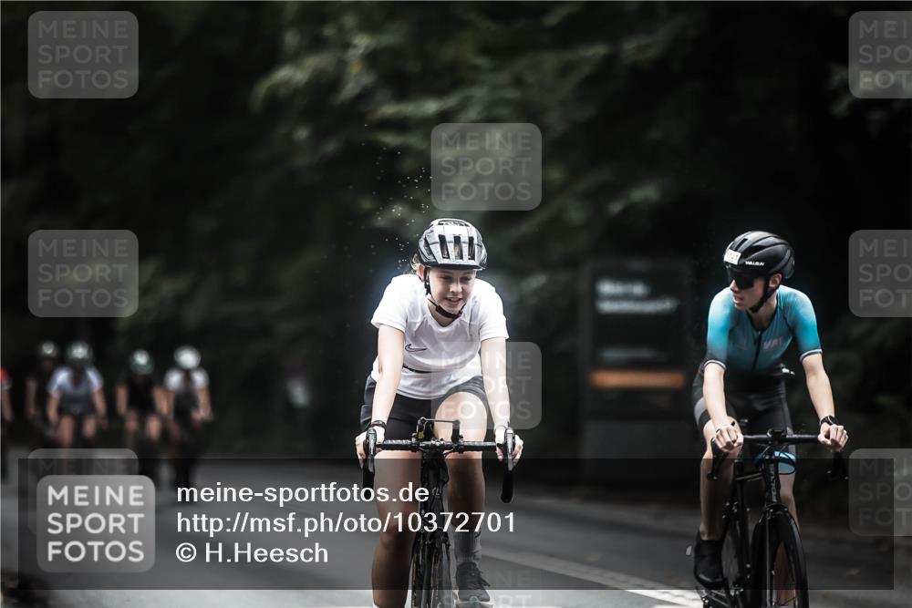 13.09.2026 - Stadtparktriathlon H.Heesch http://msf.ph/oto/10372701 13.09.2026 13:28:02 Radfahren 1334, 1347, 1348, 1355, 1356, 1364, 1448, 1460, 1521 meine-sportfotos.de