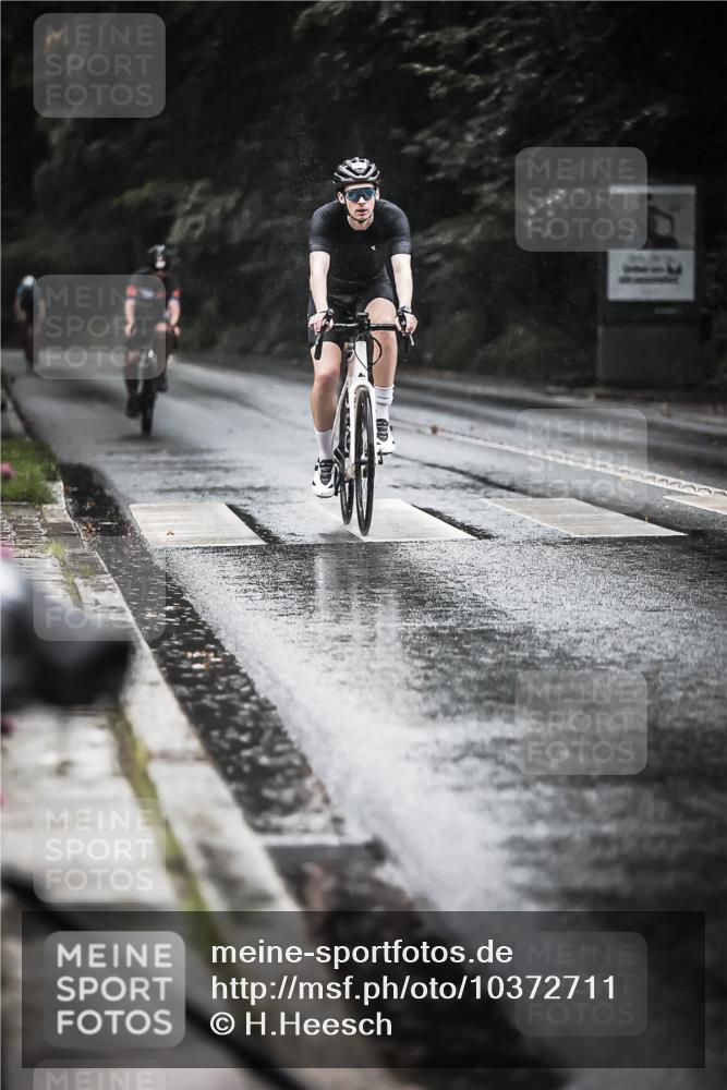 13.09.2026 - Stadtparktriathlon H.Heesch http://msf.ph/oto/10372711 13.09.2026 12:08:32 Radfahren 761, 961, 966, 969, 1058, 1064 meine-sportfotos.de
