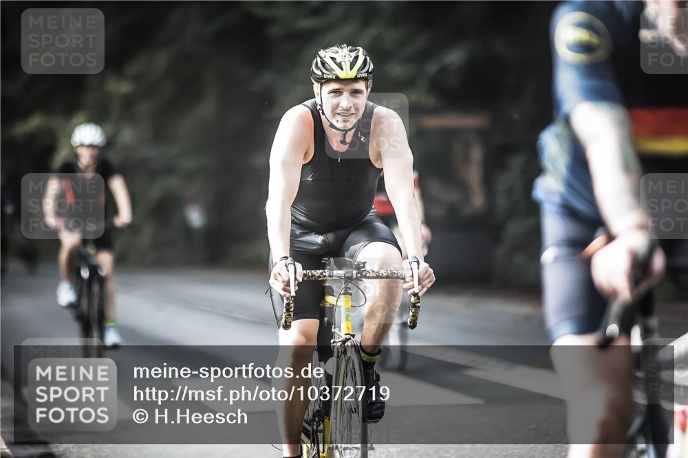 13.09.2026 - Stadtparktriathlon H.Heesch http://msf.ph/oto/10372719 13.09.2026 10:52:28 Radfahren 371, 490, 502, 518, 564, 568, 575, 581, 584 meine-sportfotos.de