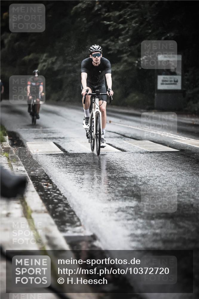 13.09.2026 - Stadtparktriathlon H.Heesch http://msf.ph/oto/10372720 13.09.2026 12:08:32 Radfahren 761, 961, 966, 969, 1058, 1064 meine-sportfotos.de