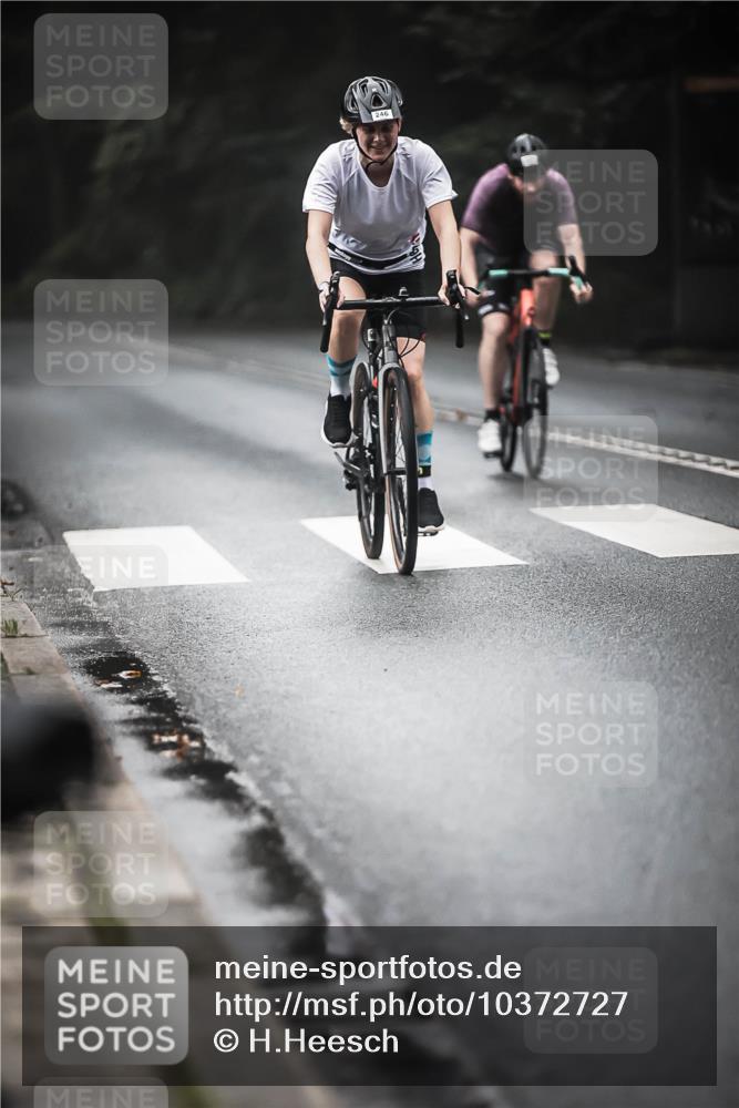 13.09.2026 - Stadtparktriathlon H.Heesch http://msf.ph/oto/10372727 13.09.2026 10:22:30 Radfahren 246, 302, 327 meine-sportfotos.de