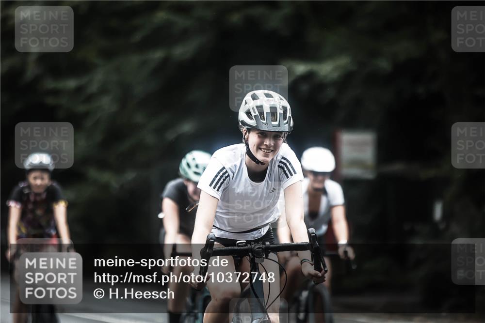 13.09.2026 - Stadtparktriathlon H.Heesch http://msf.ph/oto/10372748 13.09.2026 13:28:06 Radfahren 1334, 1347, 1348, 1355, 1356, 1364, 1448, 1458, 1521 meine-sportfotos.de