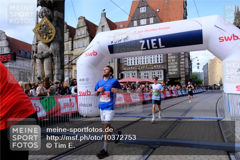 13.09.2026 - 21. swb-Marathon Bremen Tim E. http://msf.ph/oto/10372753 13.09.2026 13:09:48 Ziel 1034, 3197, 4473, 4782, 4895, 5111, 6652, 8759, 9789, 9866 meine-sportfotos.de