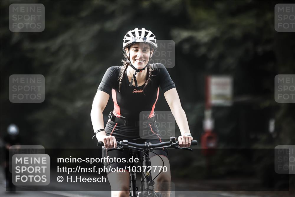 13.09.2026 - Stadtparktriathlon H.Heesch http://msf.ph/oto/10372770 13.09.2026 10:52:30 Radfahren 371, 412, 454, 479, 490, 502, 518, 568, 575, 581, 584 meine-sportfotos.de