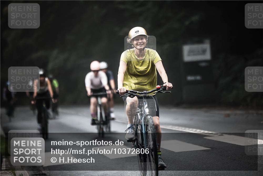 13.09.2026 - Stadtparktriathlon H.Heesch http://msf.ph/oto/10372806 13.09.2026 10:22:39 Radfahren 285, 319, 375, 408, 435 meine-sportfotos.de