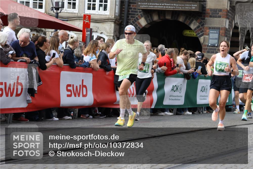 13.09.2026 - 21. swb-Marathon Bremen Strokosch-Dieckow http://msf.ph/oto/10372834 13.09.2026 13:36:58 Ziel 164, 813, 1738, 1880, 1936, 2467, 2673, 2731, 2819, 2823, 3067, 3585, 3635, 3815, 4006, 4050, 4182, 4216, 4304, 4414, 4676, 4892, 5061, 5447, 5656, 5781, 5823, 6050, 6280, 6340, 6516, 6527, 6568, 7039, 7229, 7237, 7249, 7344, 7656, 7765, 7808, 8685, 8723, 8790, 8905, 9658, 9776, 9807, 9899, 10068, 10070, 950, 1285, 1854, 1991, 2241, 2531, 2930, 3333, 3732, 3894, 3909, 4410, 4448, 4932, 4947, 5547, 5577, 6046, 6431, 6629, 6961, 7006, 7445, 7937, 8268, 9701 meine-sportfotos.de