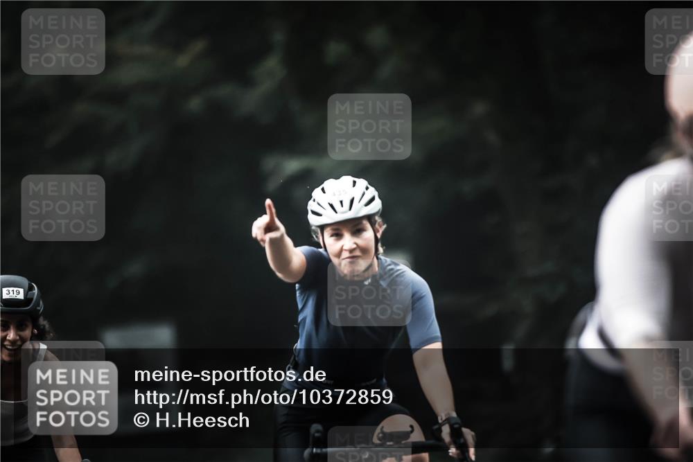 13.09.2026 - Stadtparktriathlon H.Heesch http://msf.ph/oto/10372859 13.09.2026 10:22:42 Radfahren 217, 285, 319, 339, 375, 408, 431, 435, 442 meine-sportfotos.de