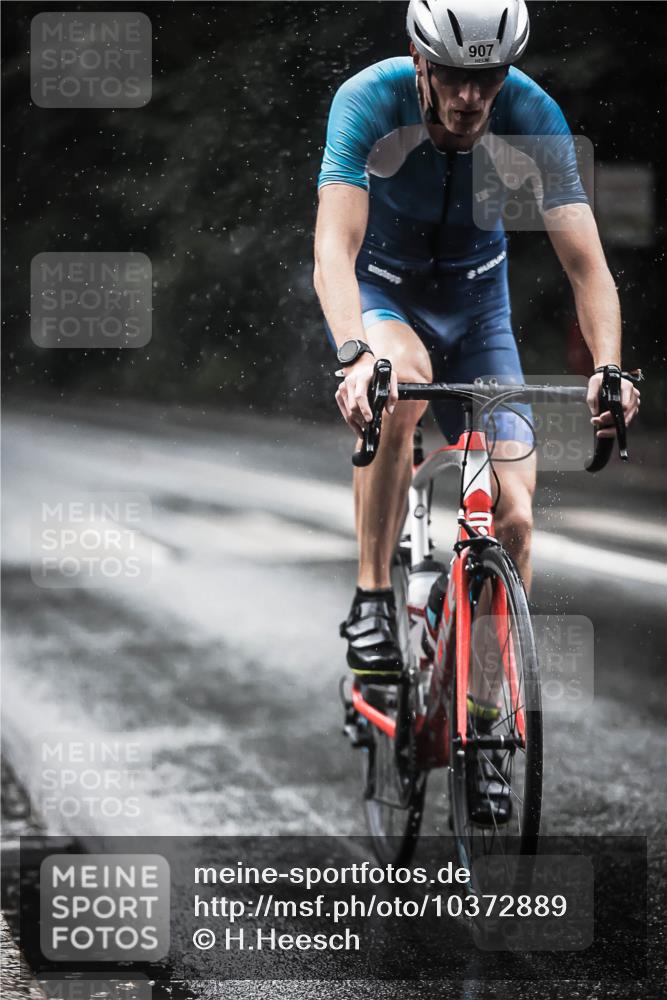 13.09.2026 - Stadtparktriathlon H.Heesch http://msf.ph/oto/10372889 13.09.2026 12:08:41 Radfahren 835, 907, 1064 meine-sportfotos.de