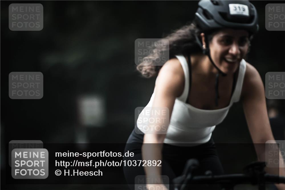 13.09.2026 - Stadtparktriathlon H.Heesch http://msf.ph/oto/10372892 13.09.2026 10:22:43 Radfahren 217, 285, 319, 339, 375, 408, 431, 435, 442 meine-sportfotos.de