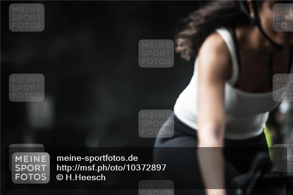 13.09.2026 - Stadtparktriathlon H.Heesch http://msf.ph/oto/10372897 13.09.2026 10:22:43 Radfahren 217, 285, 319, 339, 375, 408, 431, 435, 442 meine-sportfotos.de