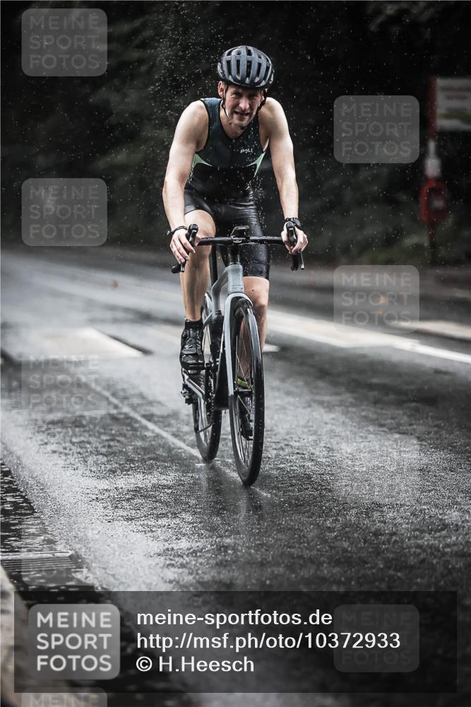 13.09.2026 - Stadtparktriathlon H.Heesch http://msf.ph/oto/10372933 13.09.2026 12:08:43 Radfahren 835, 907 meine-sportfotos.de